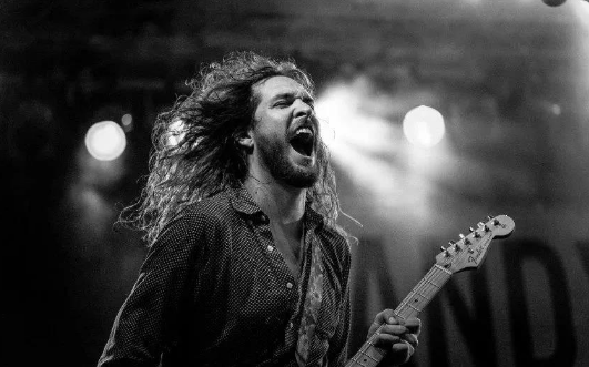 汽車(chē)音響發(fā)燒友是群什么人？很多人都搞不懂，你是發(fā)燒友嗎？