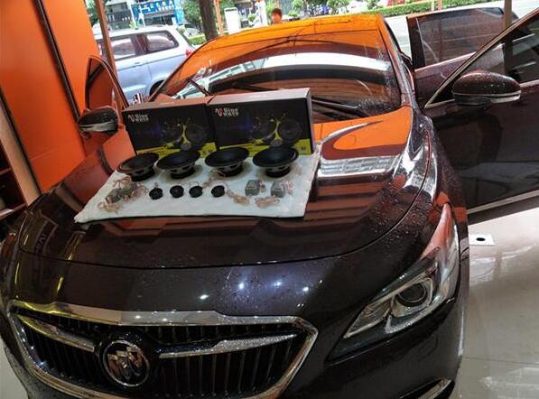 別克君越汽車影音改裝英國(guó)正弦波兩分頻帶來(lái)怎樣的改變？