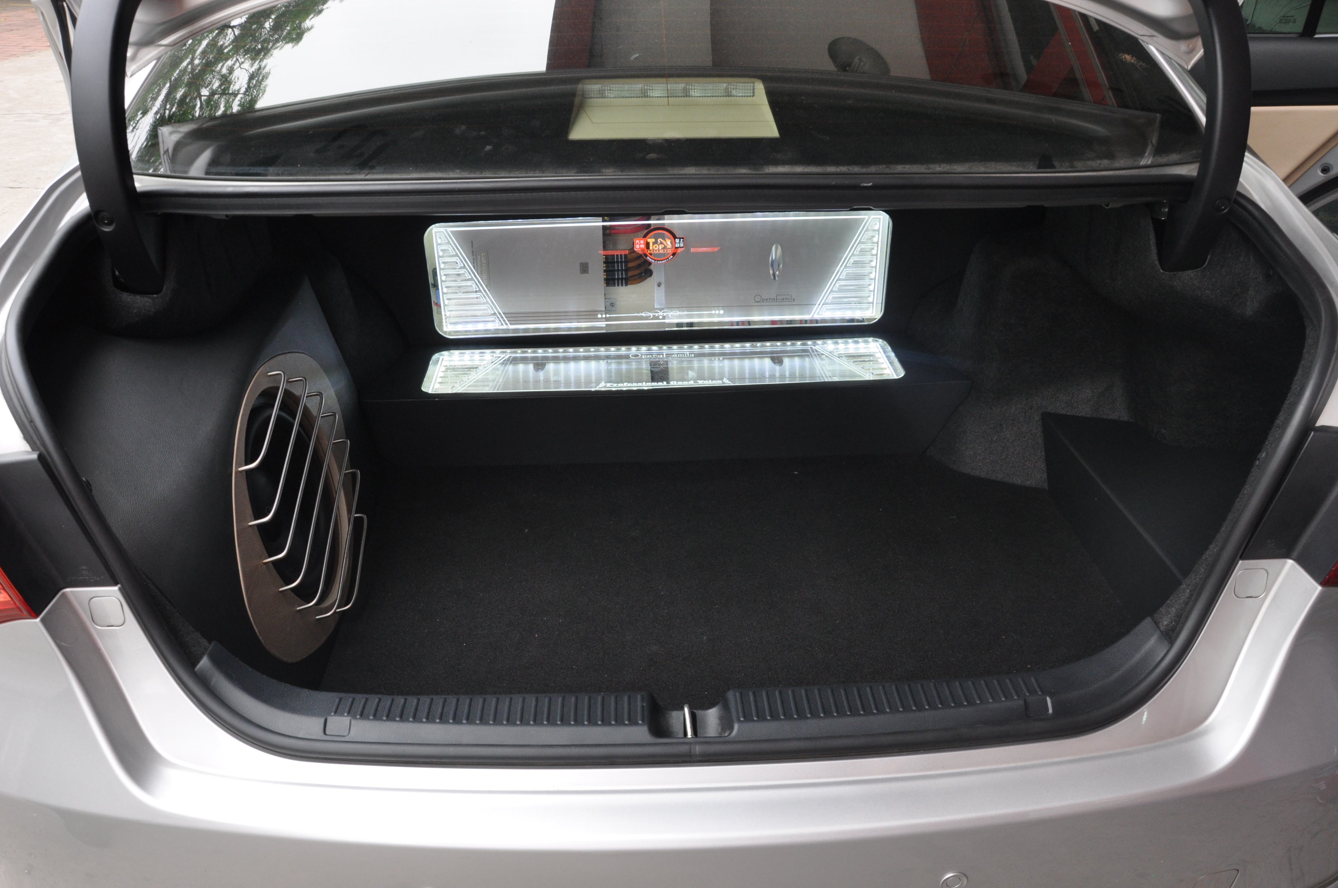 長安逸動汽車音響改裝升級歌劇世家，解決行車煩悶感