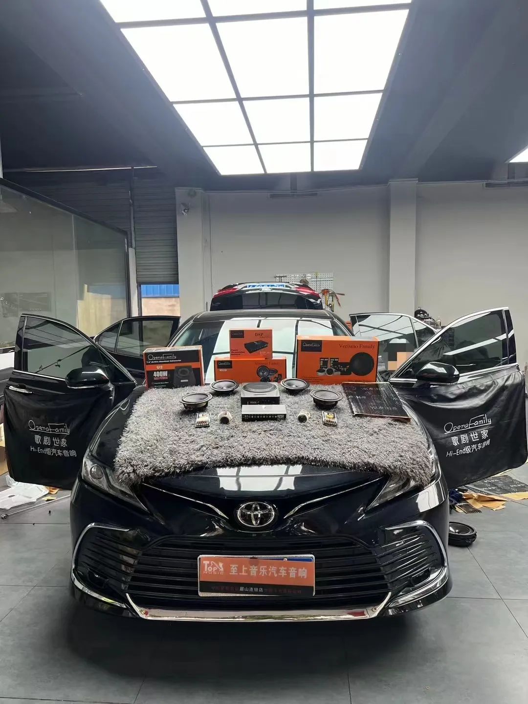豐田凱美瑞音響升級，享受音樂之旅
