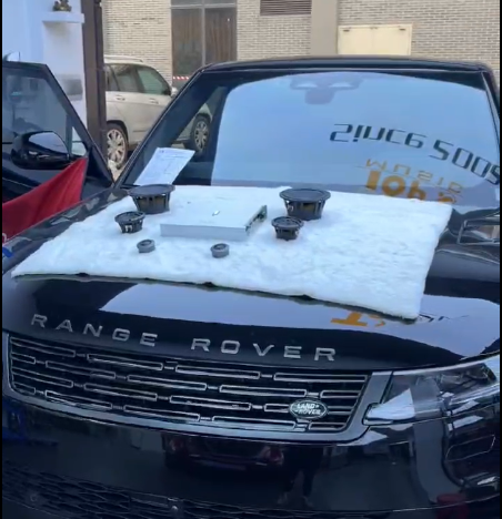 25款路虎攬勝運(yùn)動(dòng)版音響升級(jí)，解鎖駕駛途...